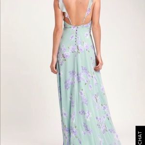 Lulu’s Sage Green Floral Maxi Dress